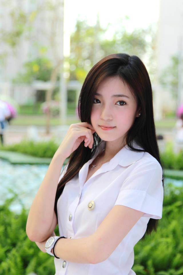 แพมแพม ดาราธิป สาวน้อยน่ารักจากเอแบค