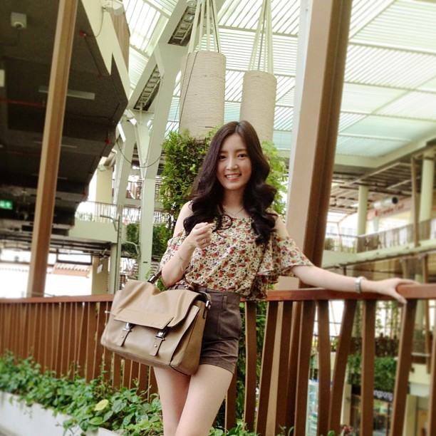 แพมแพม ดาราธิป สาวน้อยน่ารักจากเอแบค
