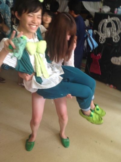 โดนผู้หญิงรุม