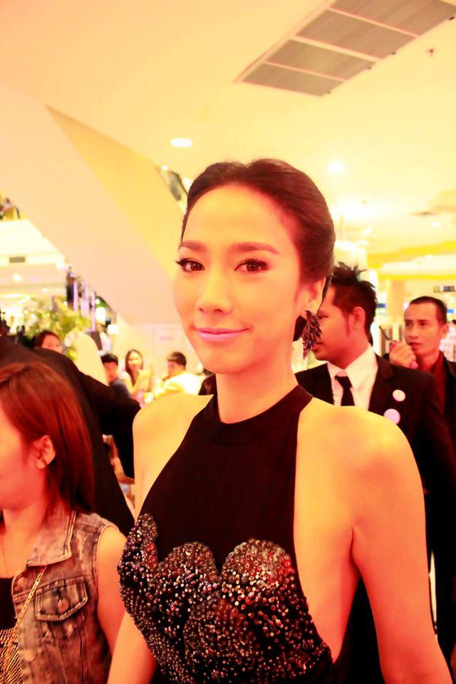สวยเริ่ดเจิดจรัส@HAIR COLORFULL FESTIVAL 2013!