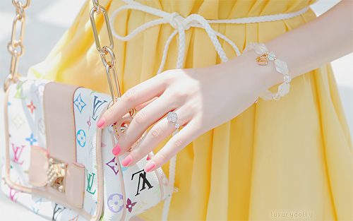 louis vuitton.....