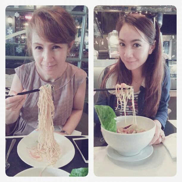 หญิง กํญญาพัชญ์ กับ แม่ สวยมาก