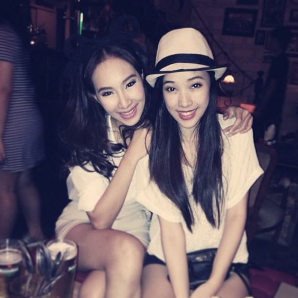 มิ้นท์ ณัฐวรา กับ เนย โชติกา  ใครสวยกว่ากัน