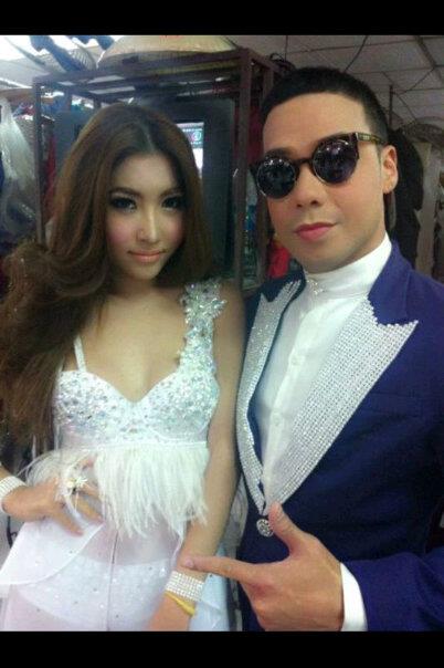 O Pan GangNam Style พี่นี่แหล่ะ ผู้ชายสไตล์กังนัม ^____^ ลงโปรแกรมแล้ววันนี้ ที่ Alcazar Pattaya
