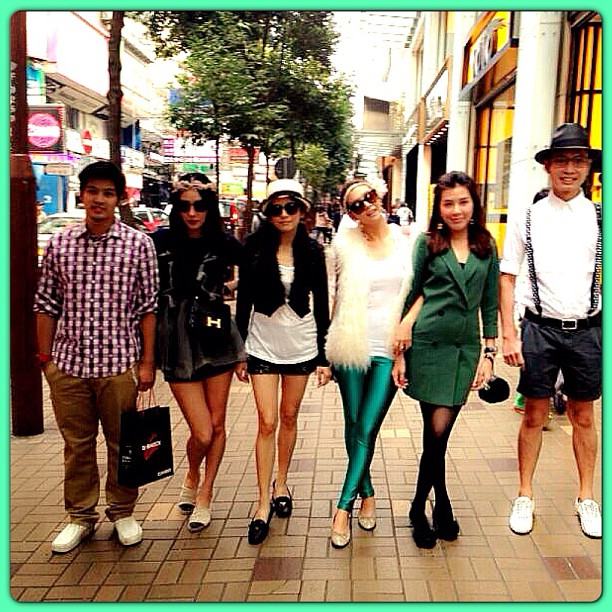 เอมี่-นุ่น และเดอะแก๊งค์ แฮปปี้ ลั้ลลา ท่องราตรีเบา ๆ ที่ฮ่องกง