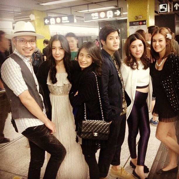 เอมี่-นุ่น และเดอะแก๊งค์ แฮปปี้ ลั้ลลา ท่องราตรีเบา ๆ ที่ฮ่องกง