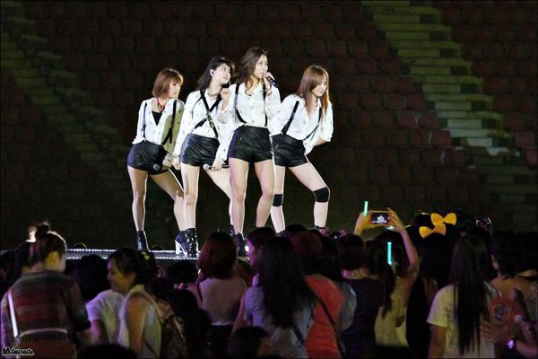 Korean Music Wave in Bangkok 2013 ไอดอลเกาหลี ยกทัพ จัดเต็ม!