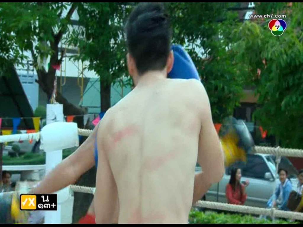นิว วงศกร หล่อ ล่ำ ขาขาวจั๊ว