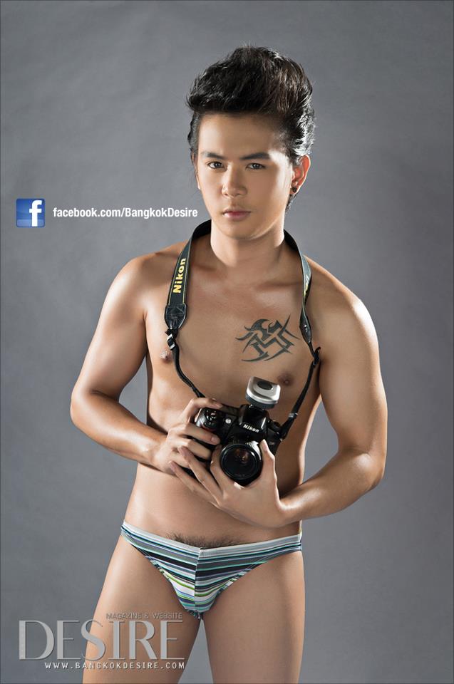 "พีเค" @ Bangkok DESIRE no.20 March 2013