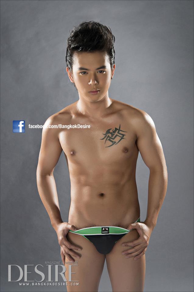 "พีเค" @ Bangkok DESIRE no.20 March 2013