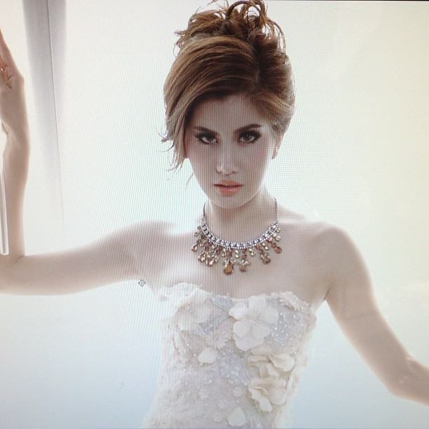 เป็นลูกครึ่งที่สวยจัง