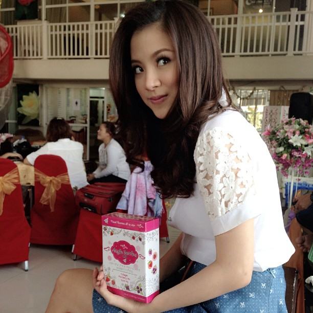 ใบเฟิร์น พิมพ์ชนก กับ มิน พีชญา ใครสวยกว่ากัน