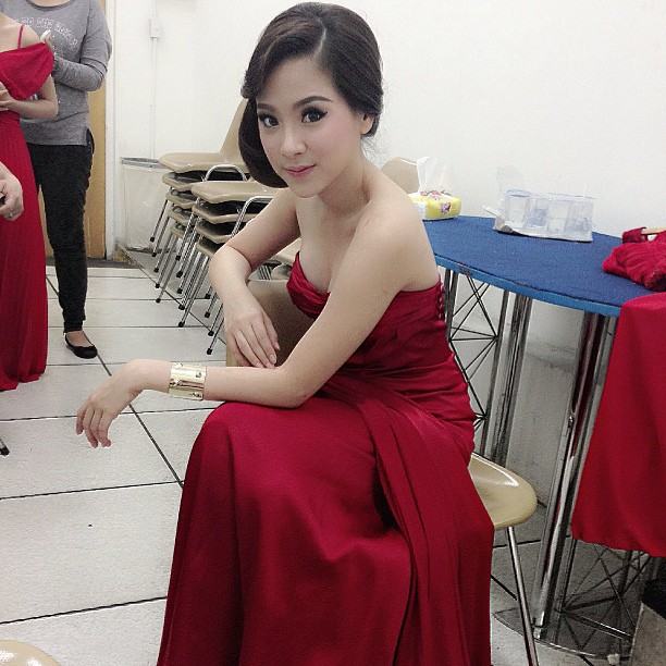 ใบเฟิร์น พิมพ์ชนก กับ มิน พีชญา ใครสวยกว่ากัน