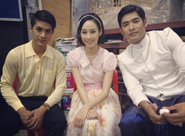 อาญารัก เริ่ม 25 มีนาคม 56 ทางช่อง 7