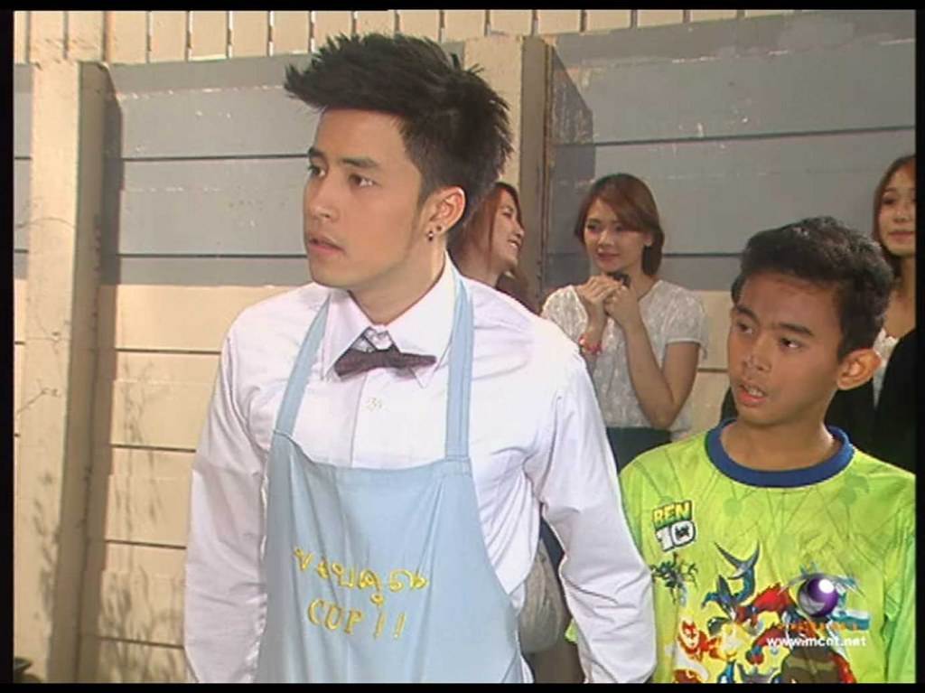 ดูตลกแล้วได้เห็นหล่อๆหนุ่มๆแบบนี้คุ้มสุดๆ( บาส เนส แอมป์  ) บ้านนี้มีรัก