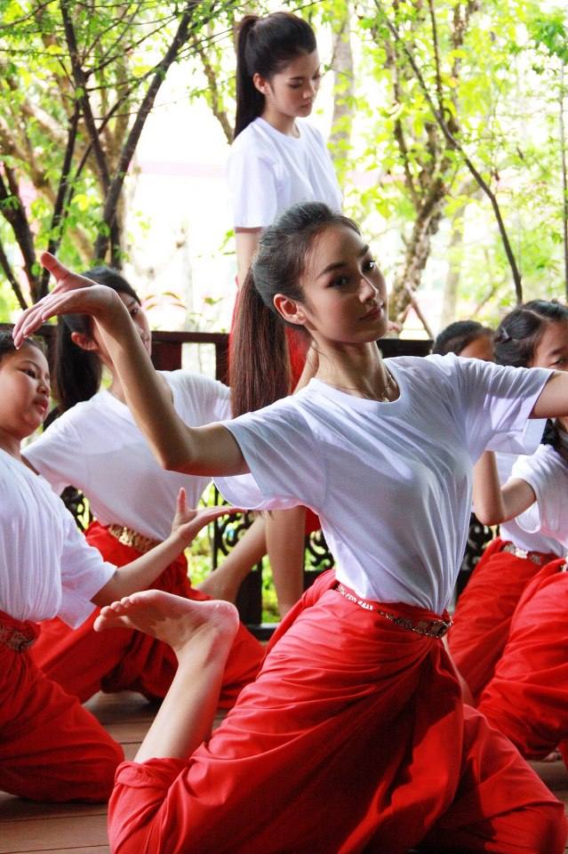 ดาราไทยหน้าสวย นาว ทิสานาฏ