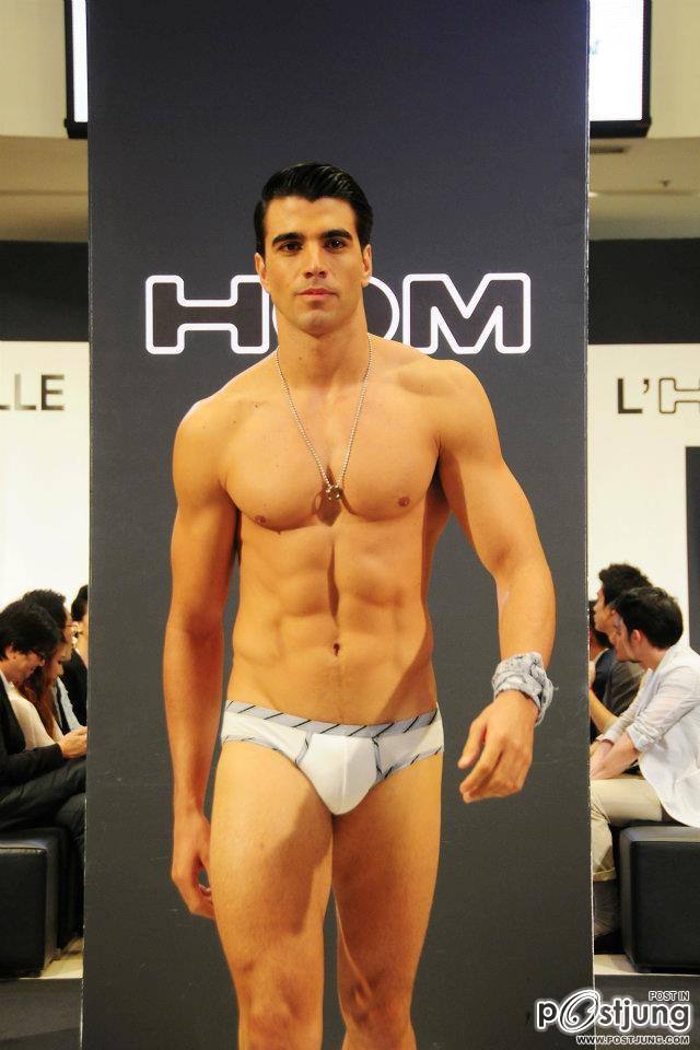 L&rsquo;HOM D&rsquo;Alexis Mabille