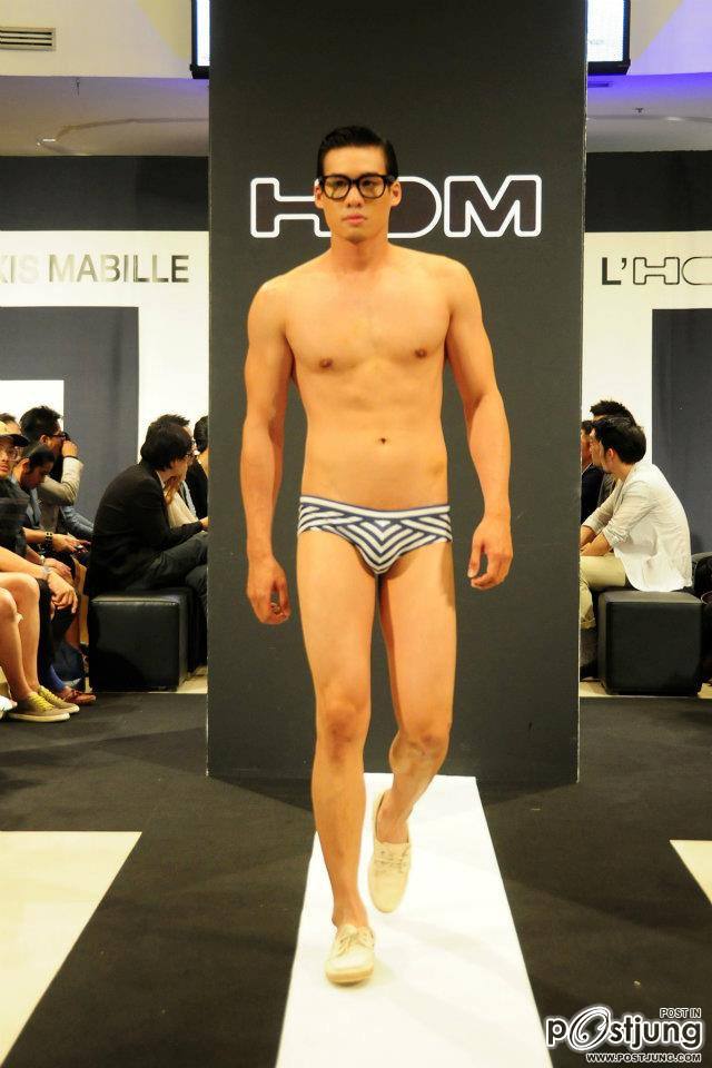 L&rsquo;HOM D&rsquo;Alexis Mabille