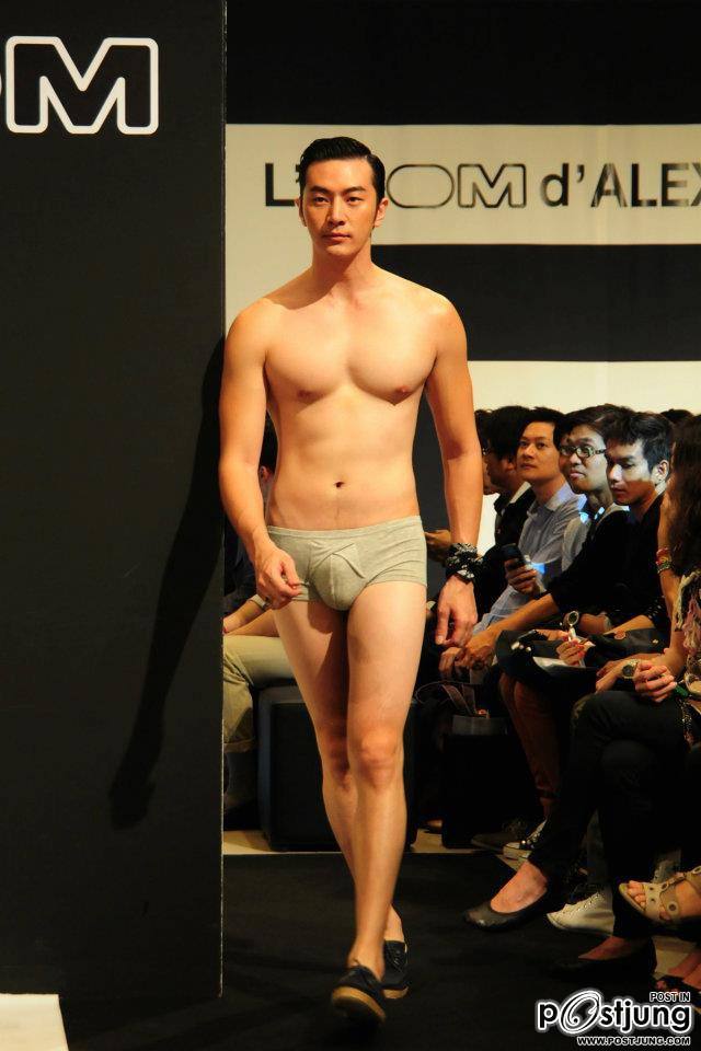 L&rsquo;HOM D&rsquo;Alexis Mabille