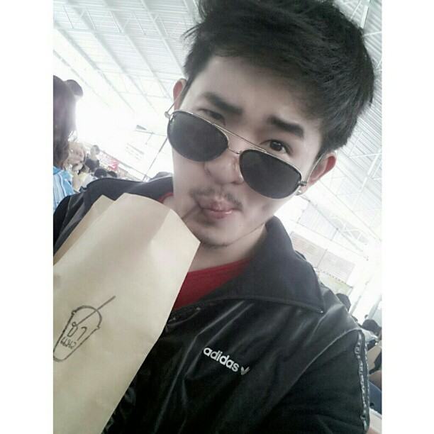 ป๊อบ กิตติพงศ์