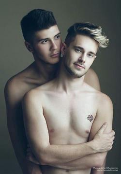 ฝันถึงหนุ่มหล่อ