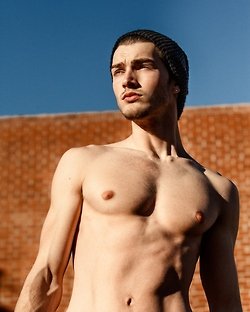 ฝันถึงหนุ่มหล่อ