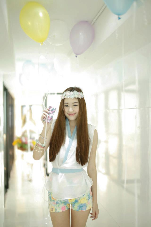 ยิปซี คีรติ สวยหมวยน่าหวาน หุ่นดี