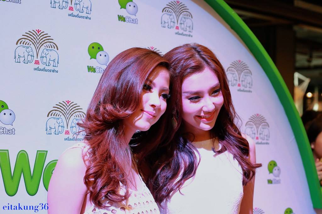 ใบเฟิร์น พิมพ์ชนก&เบลล่า ราณี งานเปิดตัว"WeChangWeChat"