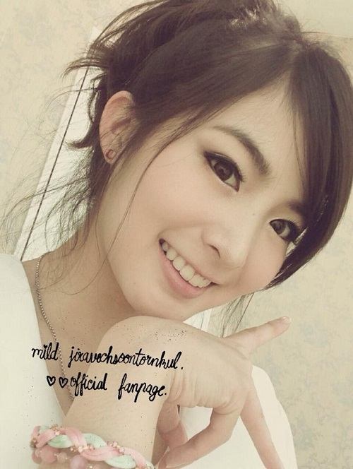 น้องมายด์ โรงเรียนชลกันยานุกูล น่ารักเว่อร์