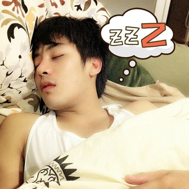 เคน หล่อ กล้ามแน่นปึ้ก