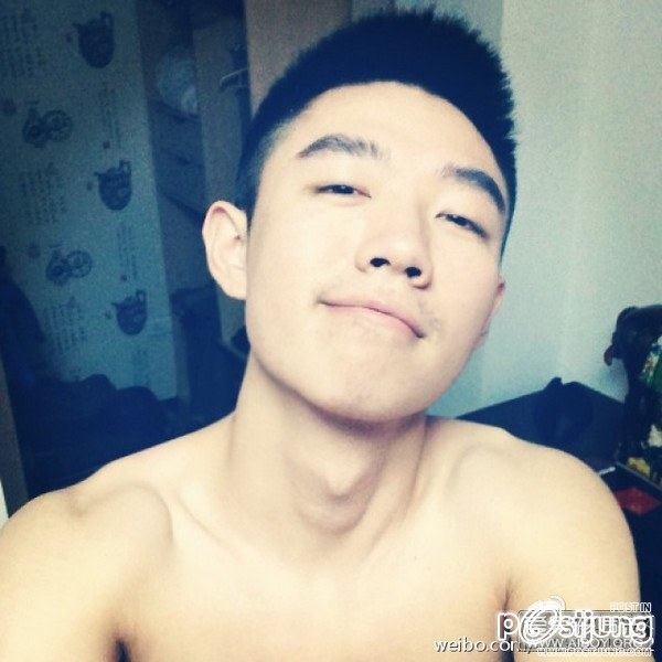 ตี๋น่ารักขาวใส