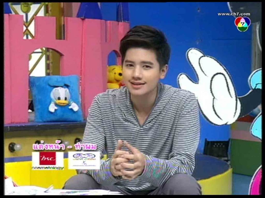 คนนี้โตขึ้นมาจะหล่อไม่