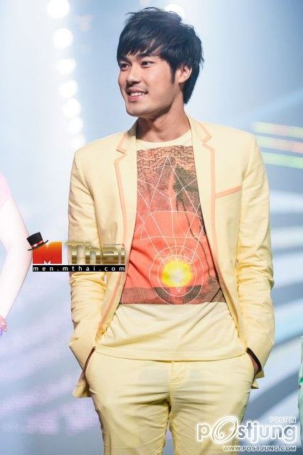แฟชั่นผู้ชาย F&Fสปริง/ซัมเมอร์ ทำเอาอยากเสียตังค์รับลมร้อน