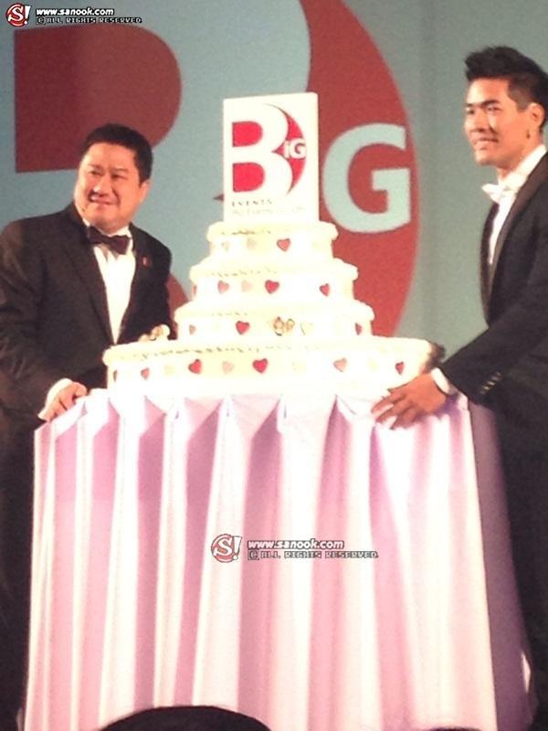 วู้ดดี้ แหกตา! แต่งฟ้าแล่บ. ที่แท้เปิดบริษัท!!!