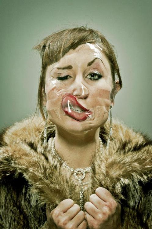 แฟชั่นติดหน้า Scotch Tape Series by Wes Naman