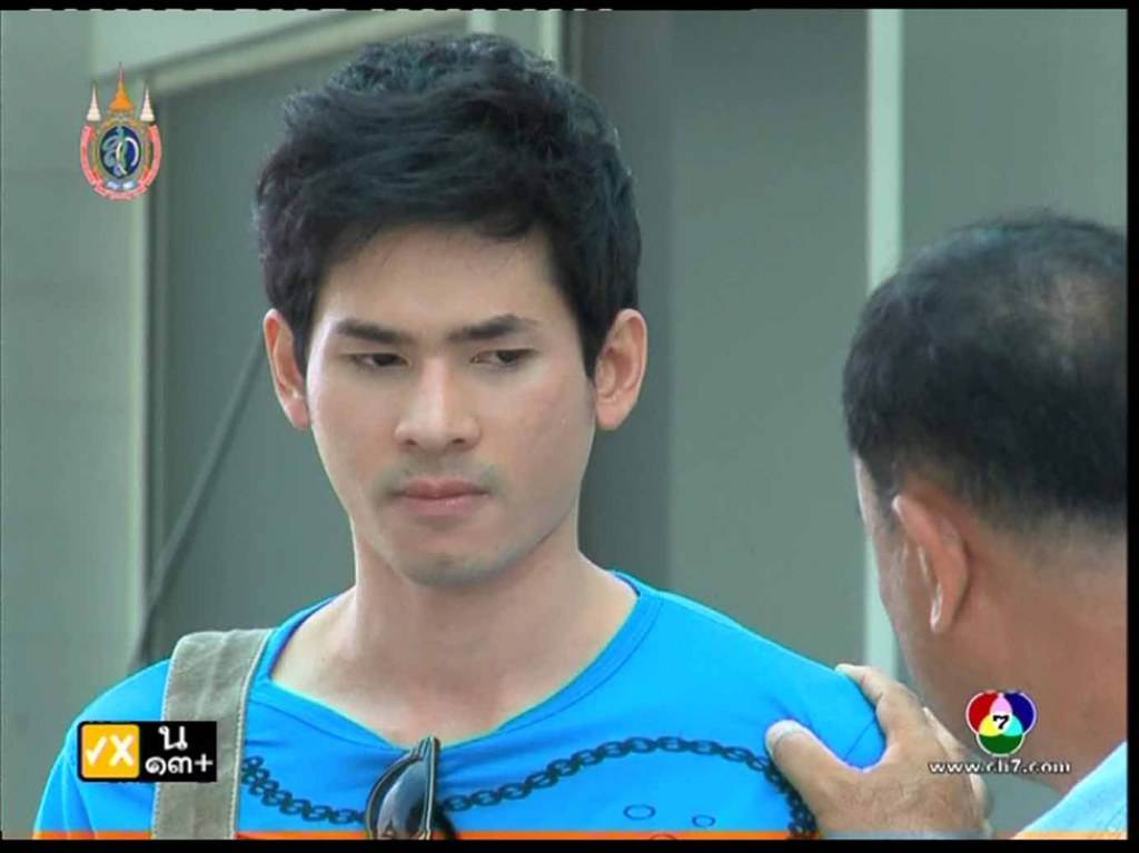 หล่อ