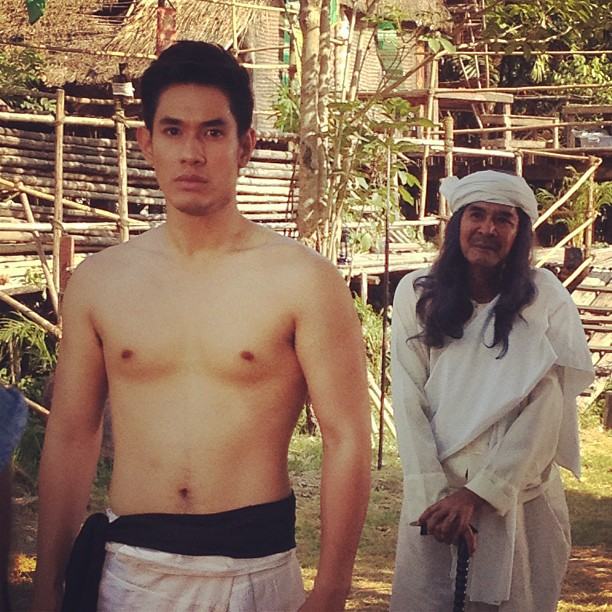 อ๋อม อรรคพันธ์ ฝึกวิทยายุทธในละคร "วันนี้ที่รอคอย"