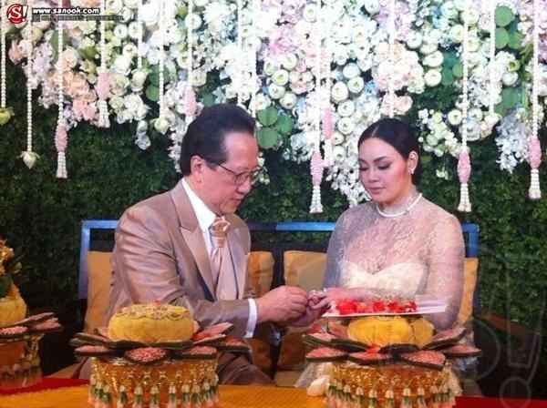 งานแต่ง ตั๊ก บงกช เจ้าสัวบุญชัย สุดชื่นมื่น!!