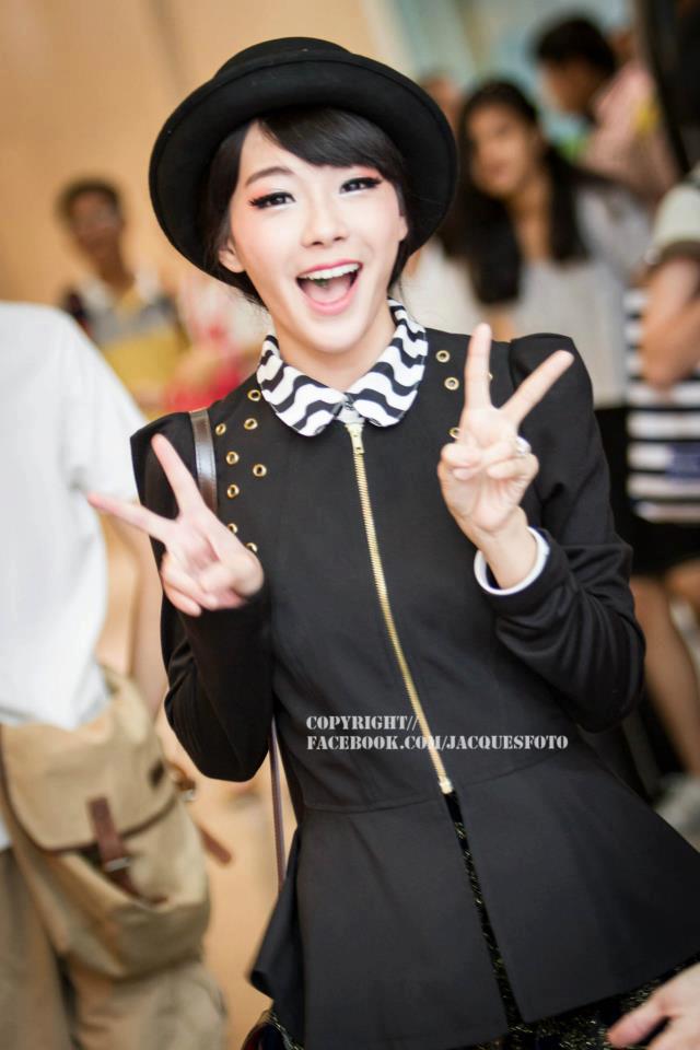 'ทับทิม มัลลิกา' พิธีกรสาวสวยจาก VRZO !!!