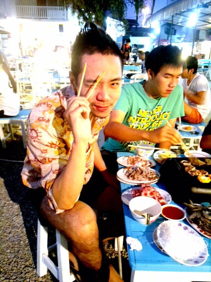 หนุ่มนิกหล่อกระชากใจสาวๆ