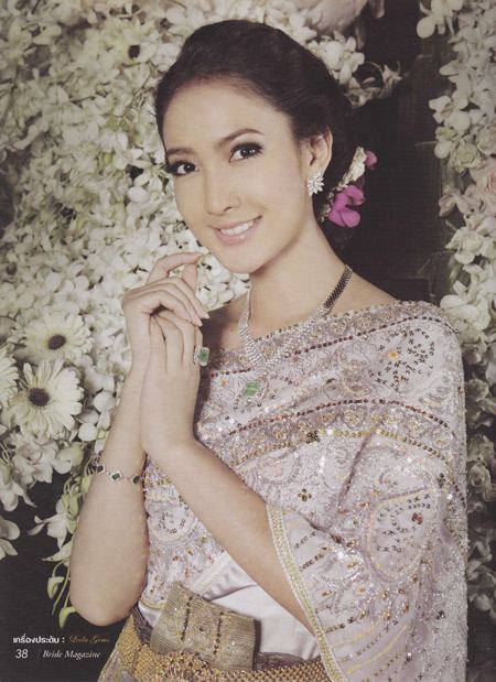 แฟชั่น ชุดไทยแต่งงาน สำหรับคู่บ่าวสาว