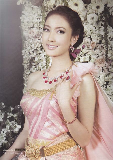 แฟชั่น ชุดไทยแต่งงาน สำหรับคู่บ่าวสาว