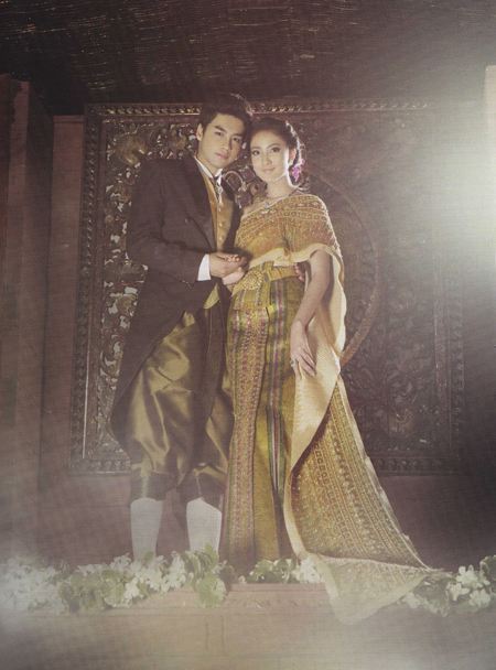 แฟชั่น ชุดไทยแต่งงาน สำหรับคู่บ่าวสาว