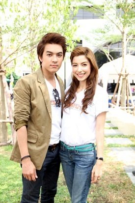 ละครใหม่ ข้าวนอกนา ช่อง 8
