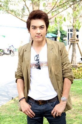 ละครใหม่ ข้าวนอกนา ช่อง 8