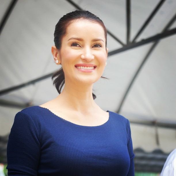 สามีตีตรา