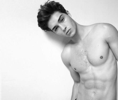 หนุ่มๆ francisco lachowskiแซ่บๆ