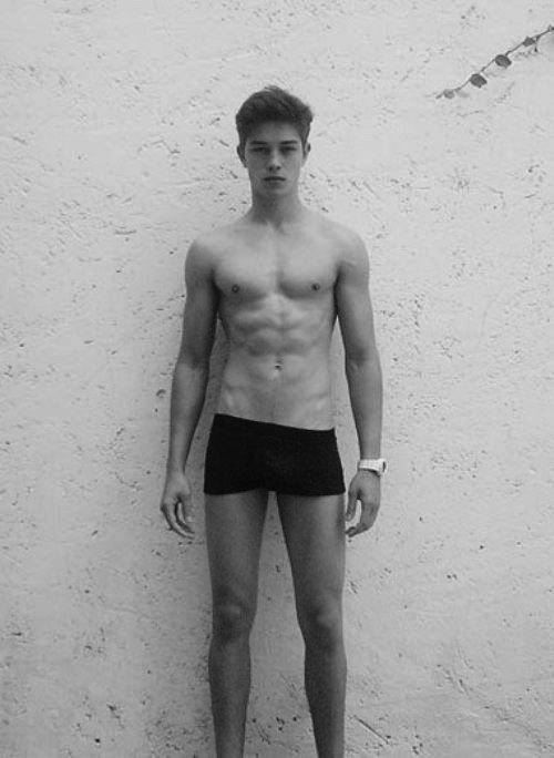 หนุ่มๆ francisco lachowskiแซ่บๆ