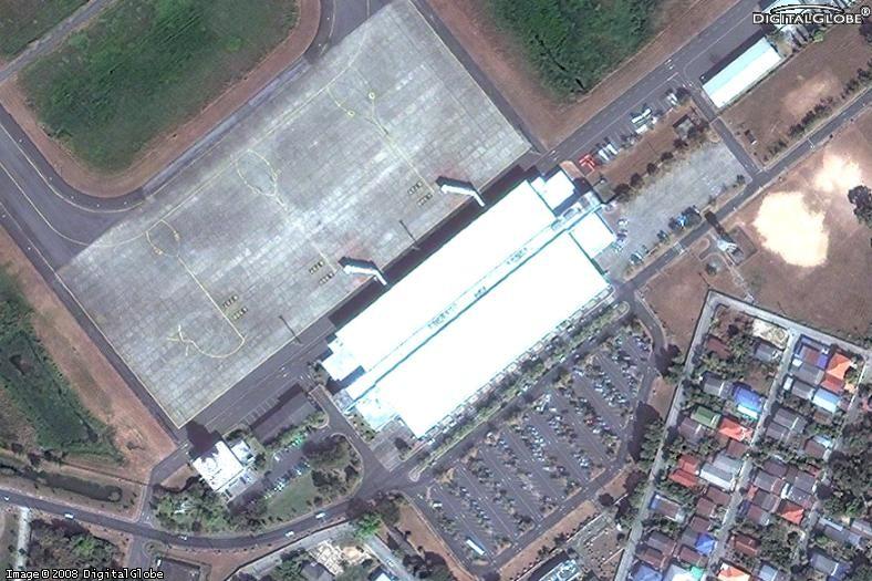 สนามบินในประเทศไทย ที่มีสะพานเทียบเครื่องบิน