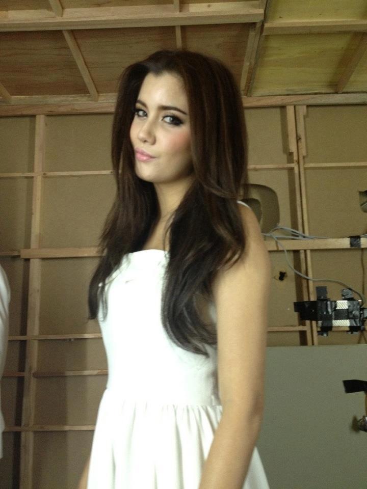 คุณชอบดาราลูกครึ่งหน้าแบบไหนมาแชร์กัน